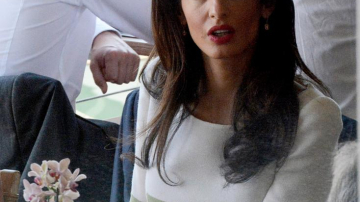 Холодная война: Анджелина Джоли игнорирует Амаль Аламуддин