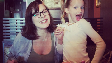 Что Милла Йовович делает перед родами?