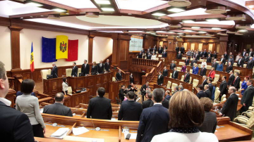 Proiectul de lege care a stîrnit nemulțumirea gravidelor, votat în Parlament