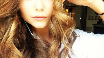 Стефания Маликова показала платье, в котором выйдет замуж