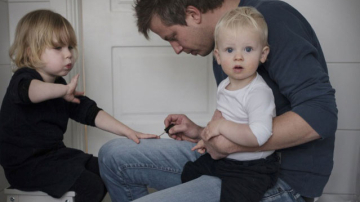 Вот что выходит, когда мужчина берет декрет