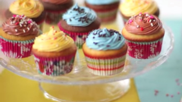 Cum prepari un cupcake pufos. Rețetă video