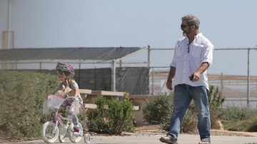 Mel Gibson va lupta pentru fiica sa de origine rusă