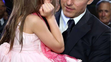 Том Круз уже год не встречался с дочерью