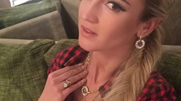 Готова стать мамой? Ольга Бузова присматривается к детской мебели