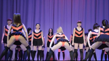 Скандал вокруг танца оренбургских школьниц набирает обороты