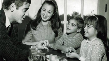 20 архивных фото детей и подростков, которые не подозревали, что станут мировыми знаменитостями