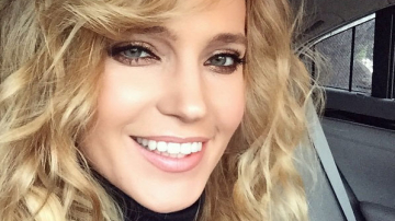 Певица Глюкоза показала красавиц дочерей