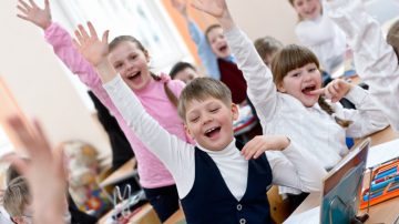 Минпросвет утвердил школьные каникулы на будущий учебный год