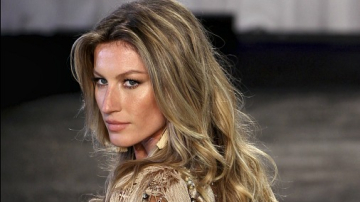 Жизель Бундхен снялась обнаженной для бразильского Vogue