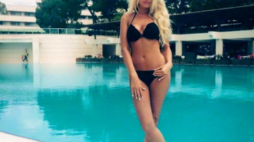 Tany Vander are un tatuaj sexy! Cum si l-a etalat in vacanta - FOTO