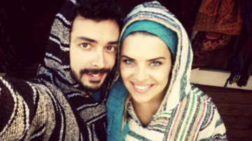 Iubita lui Marius Moga se mandreste cu burtica sa! Cum a pozat viitoarea mamica - FOTO