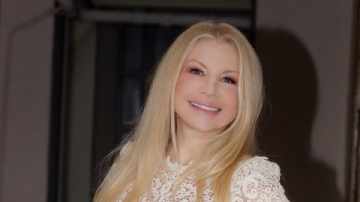 Poze de colectie cu Tanti Ludmila si familia sa! Dan Balan, o copie fidela a tatalui sau