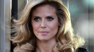 Модель Хайди Клум рассказала, что ее отец снимал роды всех своих внуков на видео