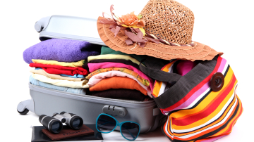 Ce produse de îngrijire să iei cu tine în vacanță?