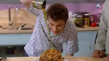 Trăiește gustos cu Jamie Oliver. Gătim pește și chips-uri