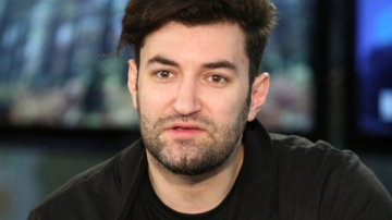 Smiley, indragostit lulea? Cum arata fata cu care a fost surprins - FOTO