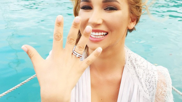 Счастливая невеста! Анфиса Чехова показала свадебную фотографию