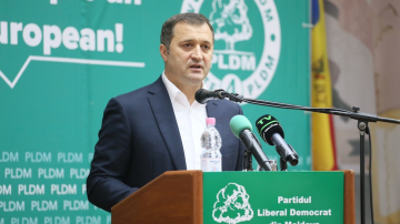 Primul selfie public al lui Vlad Filat!