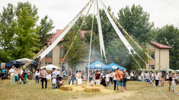 Festivalul IA MANIA a dunat în acest sfârșit de săptămână mii de oameni însetați de frumos!