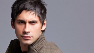 Dan Balan a revenit acasa! Vezi unde se odihneste artistul - FOTO