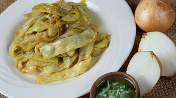 Reţeta zilei: Fasole păstăi cu ceapă