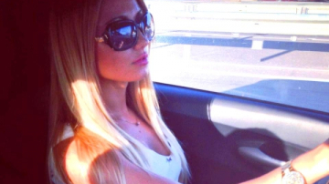 Am coroana de Miss, conduc cum vreau? Miss Ulim, fara centura, cantand si trimitand mesaje la volan