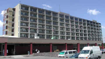 Rezidenții au tăiat din întâmplare penisul unui nou-născut când înlăturau cordonul ombilical