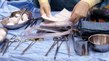 Copii avortați, scoși de vânzare. Cât costă o INIMĂ de copil nenăscut