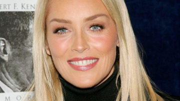 Sharon Stone a suferit un atac cerebral