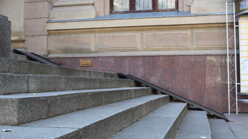 Общественные здания Кишинева проверят на доступность