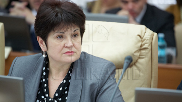 Депутаты предложили продлить оплачиваемые отпуска для молдавских родителей