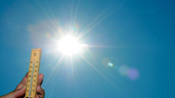 Vreme extremă în ţară. Meteorologii au emis cod potocaliu de caniculă