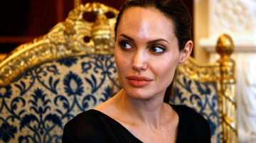 Эффект Джоли: женщины всего мира стали больше интересоваться темой рака