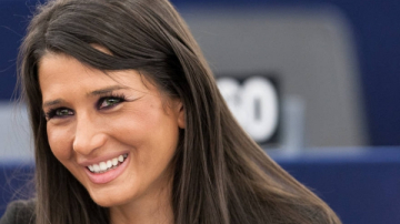 Elena Basescu, din ce in ce mai slaba dupa nastere! Uite cum a ajuns sa arate acum