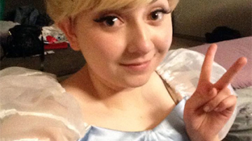 Американка создала наряд для превращения Золушки в принцессу