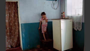 Cum arată o „Țară fără părinți” în fotografii (FOTO)