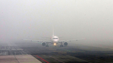 Cod galben de ceaţă în Moldova! Mai multe curse aeriene au fost anulate