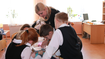 Молодым учителям выдали бесплатное жилье