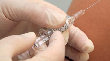 Врачи советуют вакцинироваться против гриппа