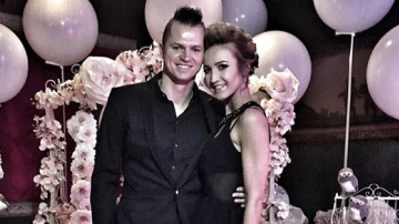 Ольгу Бузову упрекнули в том, что она не дает мужу видеться с дочкой