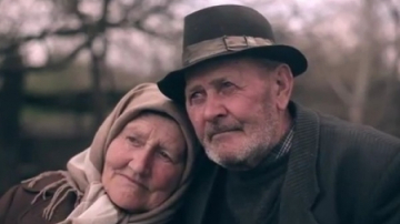 Одинокие старики ждут приезда детей в Молдову на праздники