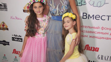 Алсу прививает дочерям вкус с детства