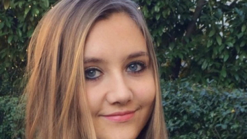 Italia: O adolescentă din Moldova a scris o carte care se bucură de un succes imens