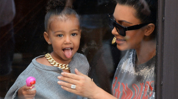 Двухлетняя дочь Ким Кардашьян изводит родителей ревностью и истериками