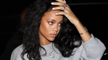 Безумный сталкер хотел убить певицу Рианну