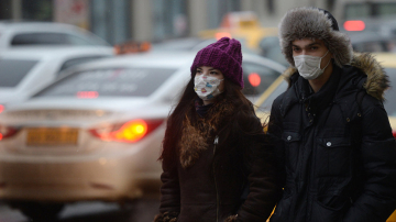 Эксперт: маска не поможет во время гриппа, нужен респиратор