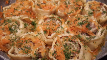 Pelmeni leneși sub formă de ștrudel