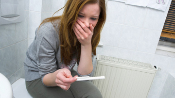 Moldova - printre țările cu cea mai înaltă rată a sarcinilor în rîndul adolescentelor