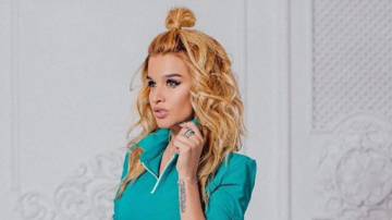 Ксения Бородина показала детское фото